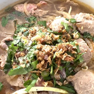 25. Pho