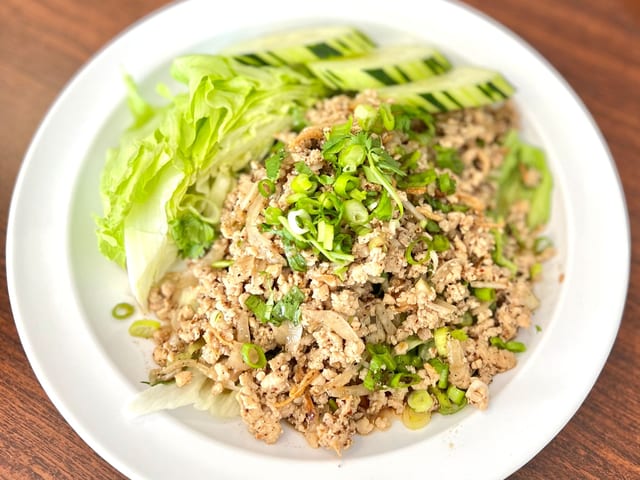 17. Larb.
